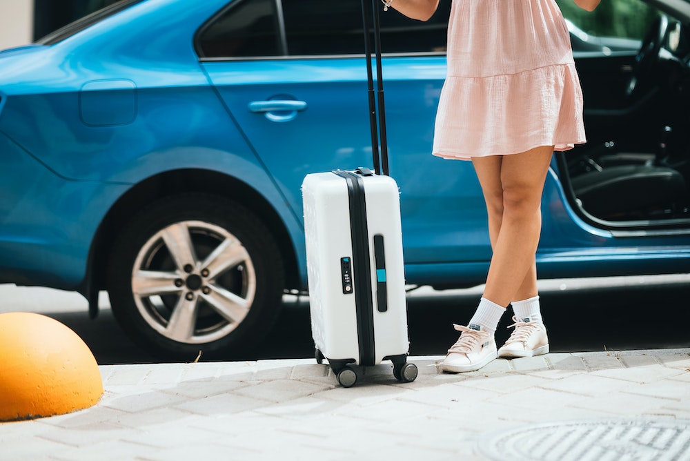 La régulation de l'utilisation de la location de voiture par les mineurs
