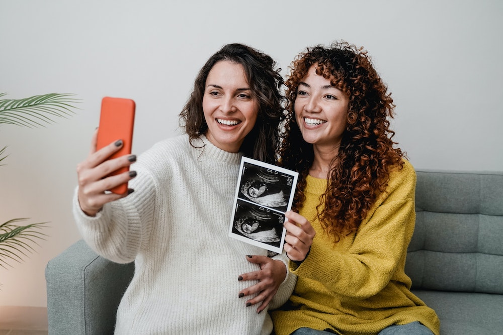 La légalisation de la gestation pour autrui (GPA) : une question complexe et controversée