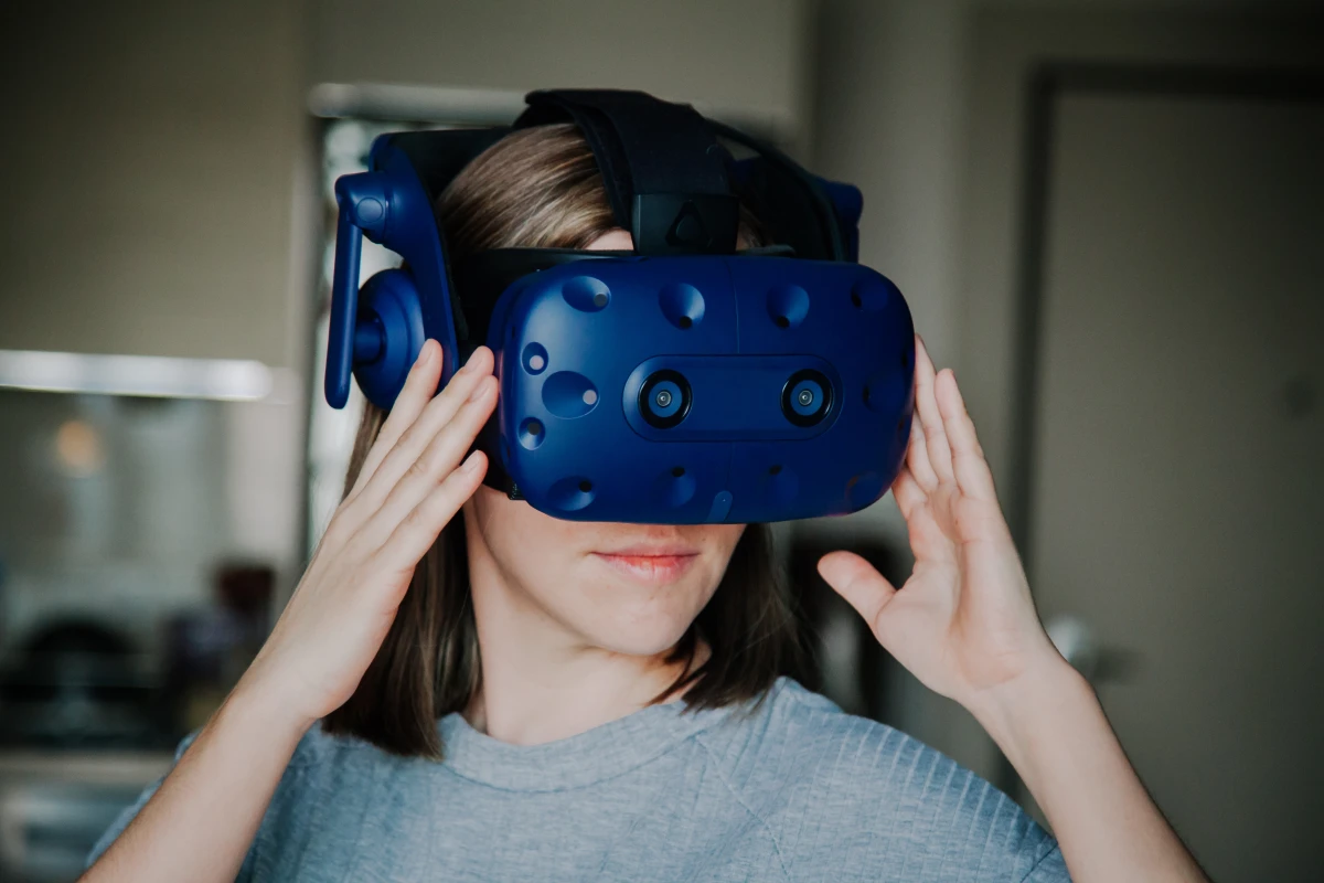 Les enjeux du droit d'auteur dans l'univers de la réalité virtuelle